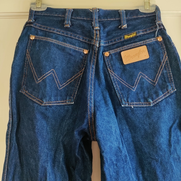 Wrangler Denim - Vintage Wrangler High Waisted Cropped Jeans